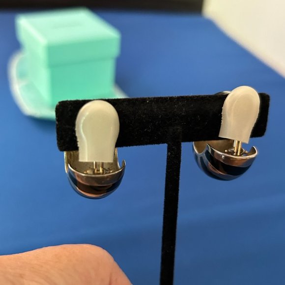 Vintage Tiffany & Co 925 Silver Black Blue Enamel Shrimp Omega Earrings - Picture 13 of 14